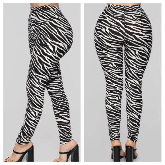 💟🆕 LANE // Wild Zebra Print Ankle Leggings - Picture 3 of 3
